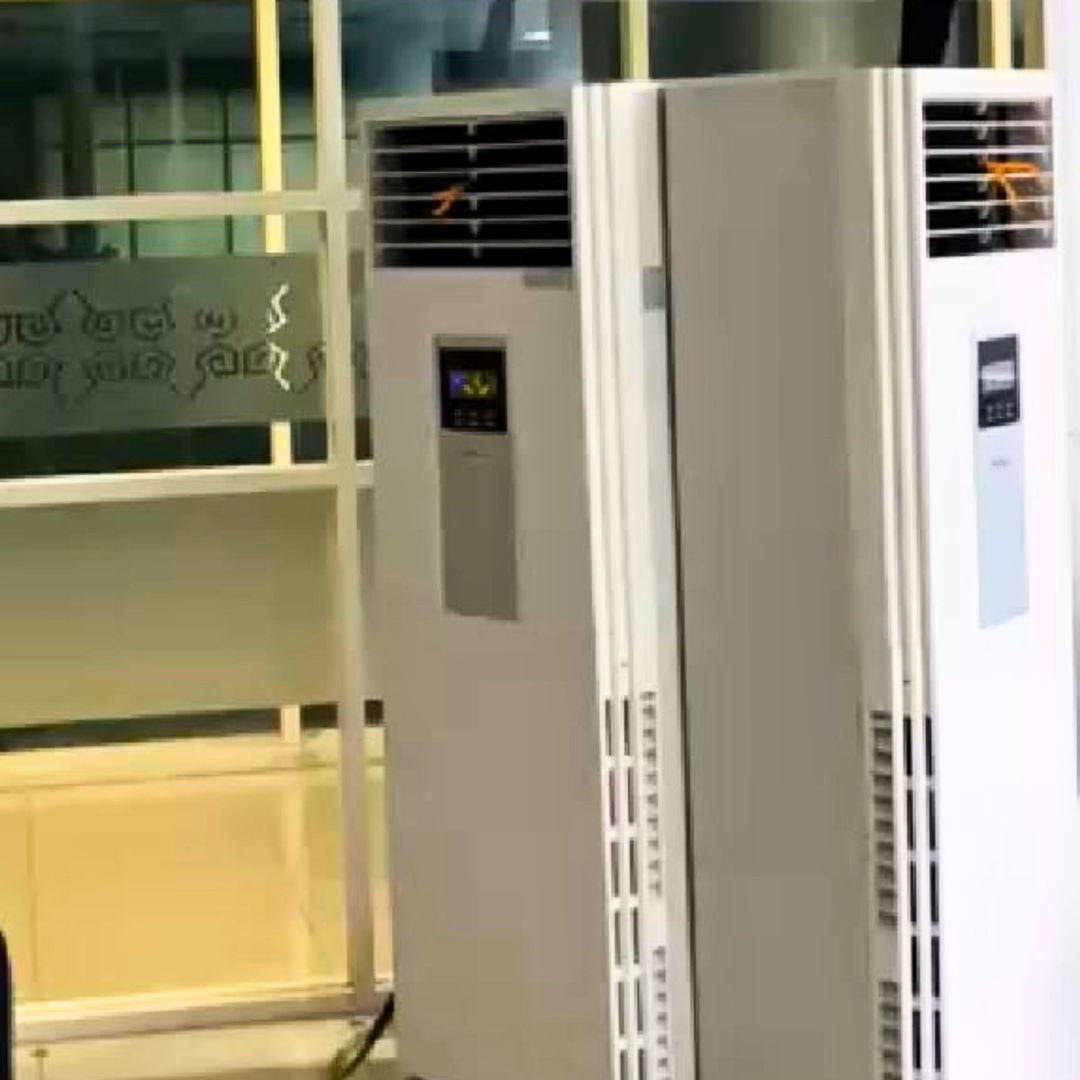 AC standing 5 PK untuk pendinginan kantor sementara